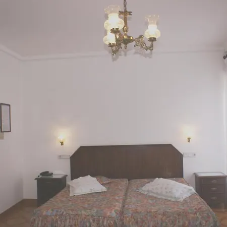 Primavera Hotel
